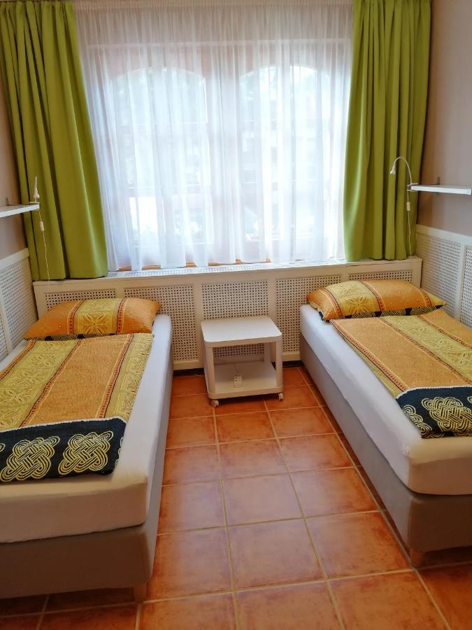 Bed and Breakfast Karpatia Panzio Естерґом Екстер'єр фото